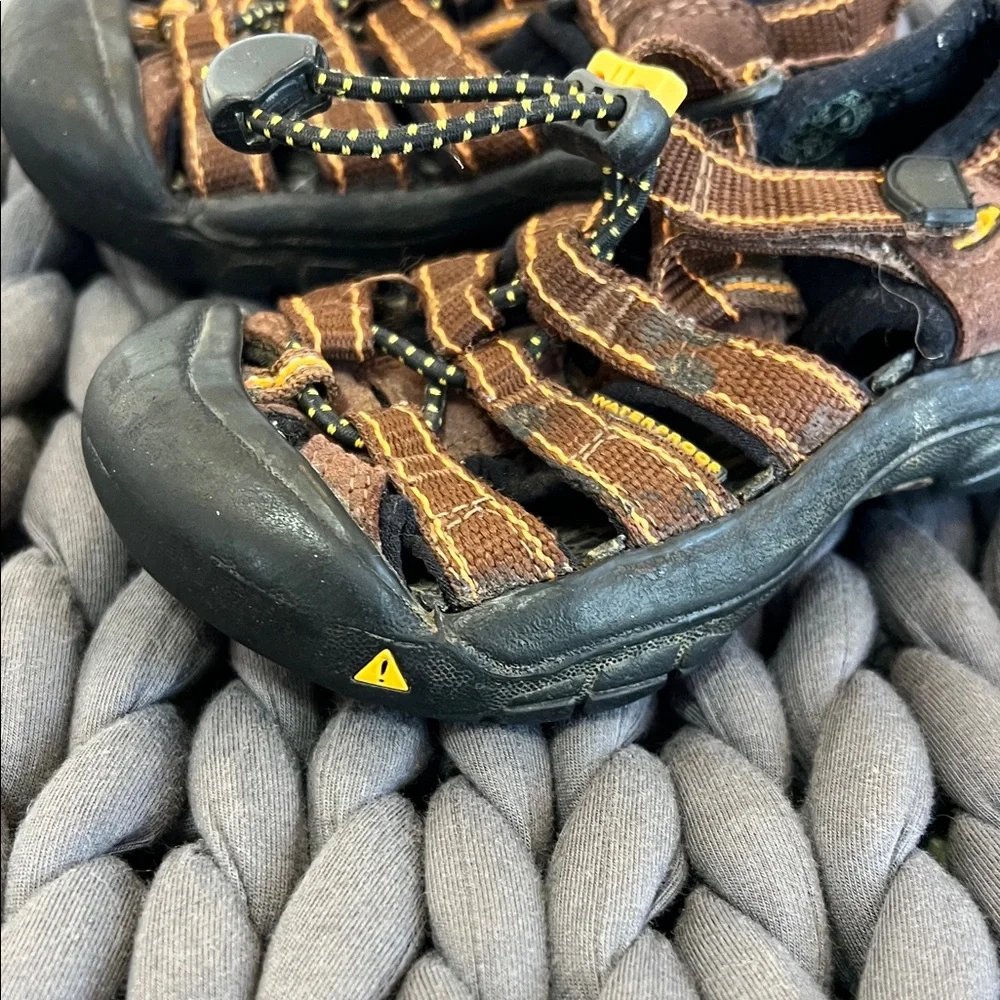 Keen Brown and Black Kids Sandals